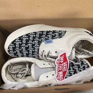 NIB Vans Off The Wall Fear of God FOG Marshmallow Collection Mens 6.0 Womens 7.5